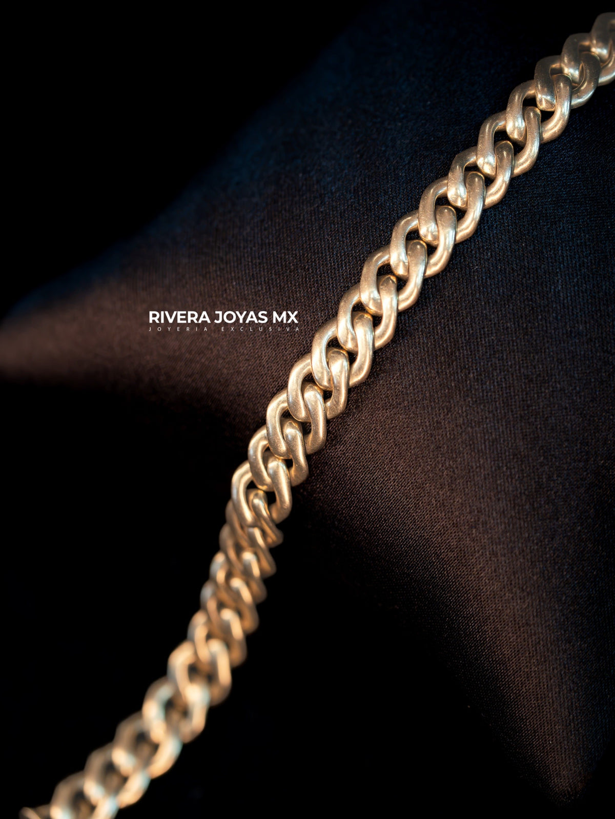 Pulso Cubano con Diamantes Naturales en Oro 14K