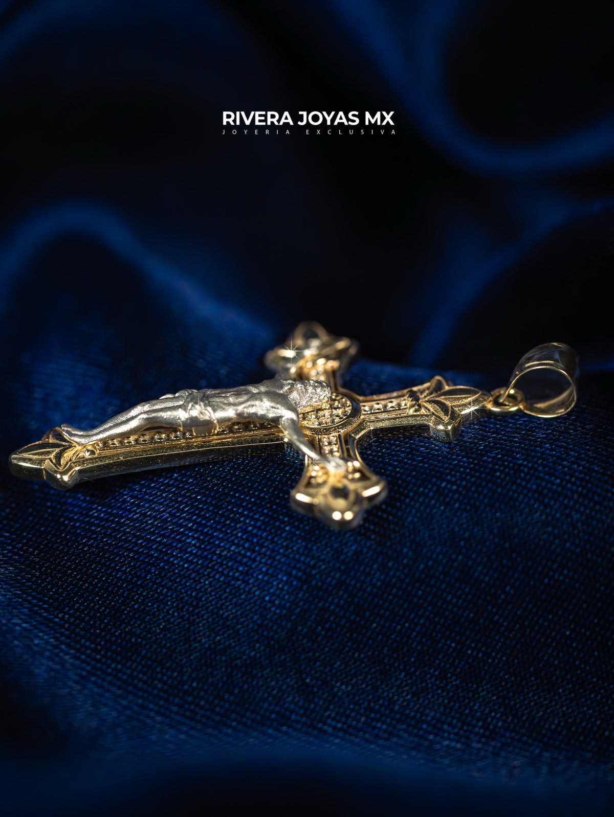 Dije de Cruz con Cristo rodizado 10k