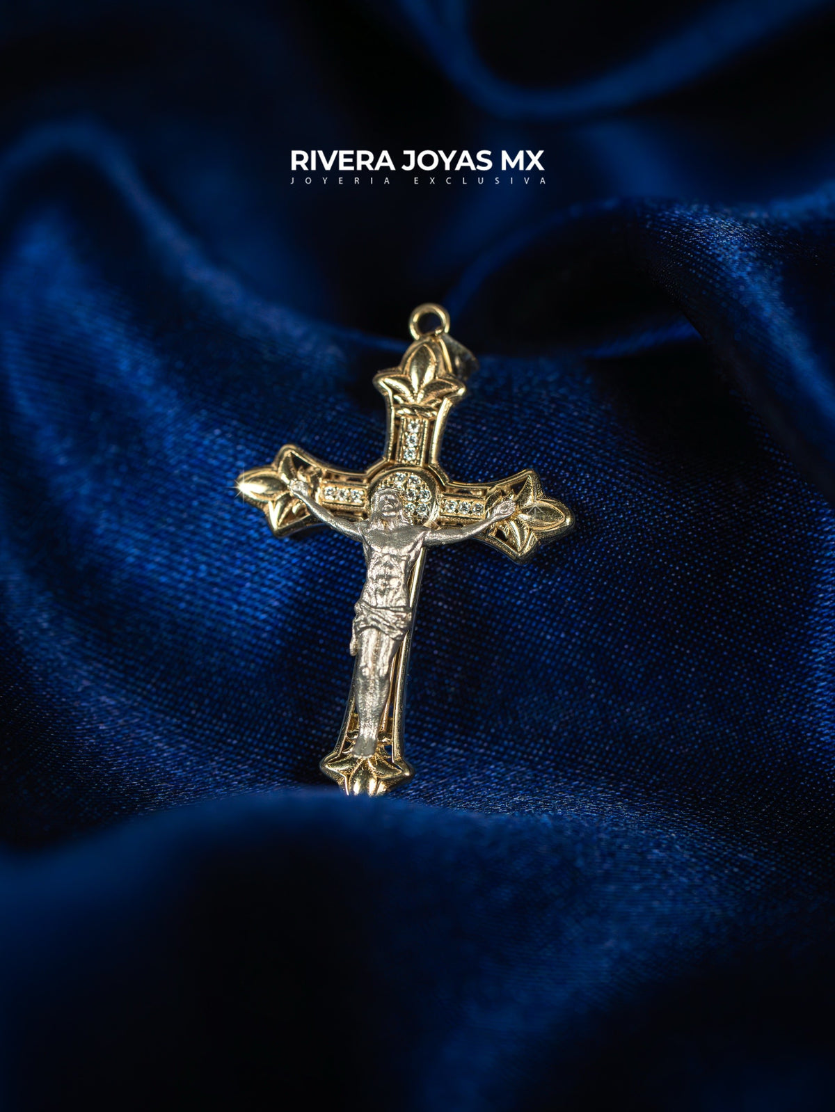 Dije de Cruz con Cristo rodizado 10k