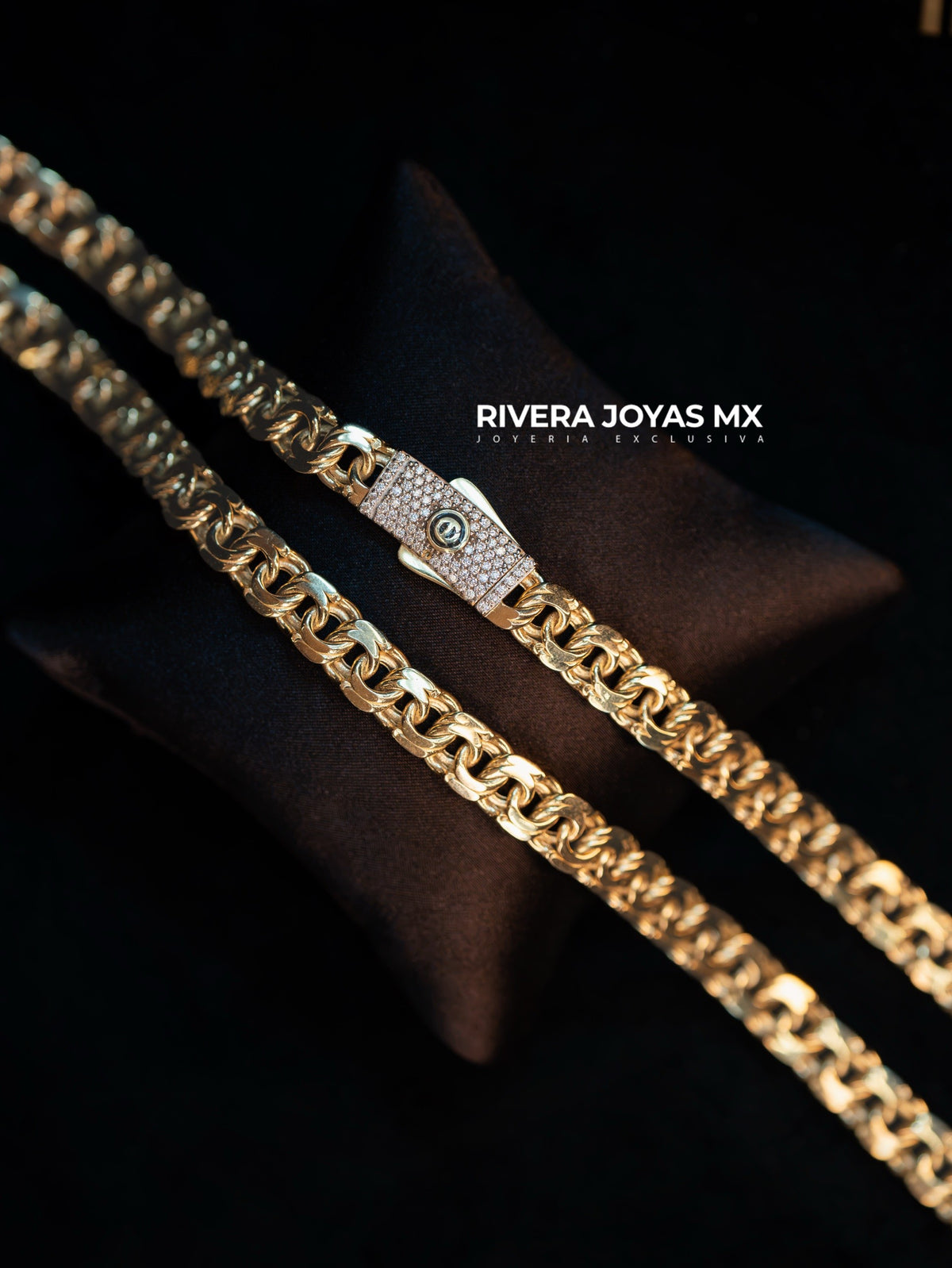 Cadena Tejido Chino 8 mm con Broche Pavé en Oro 10K