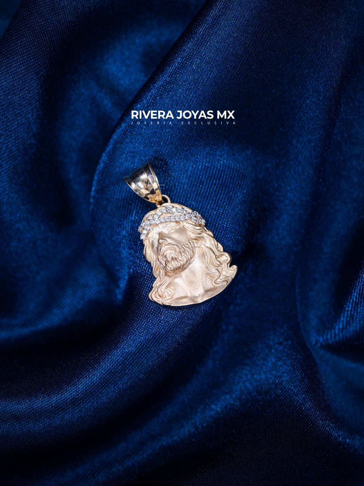 Dije divino rostro pequeño con Zirconias suizas 10k