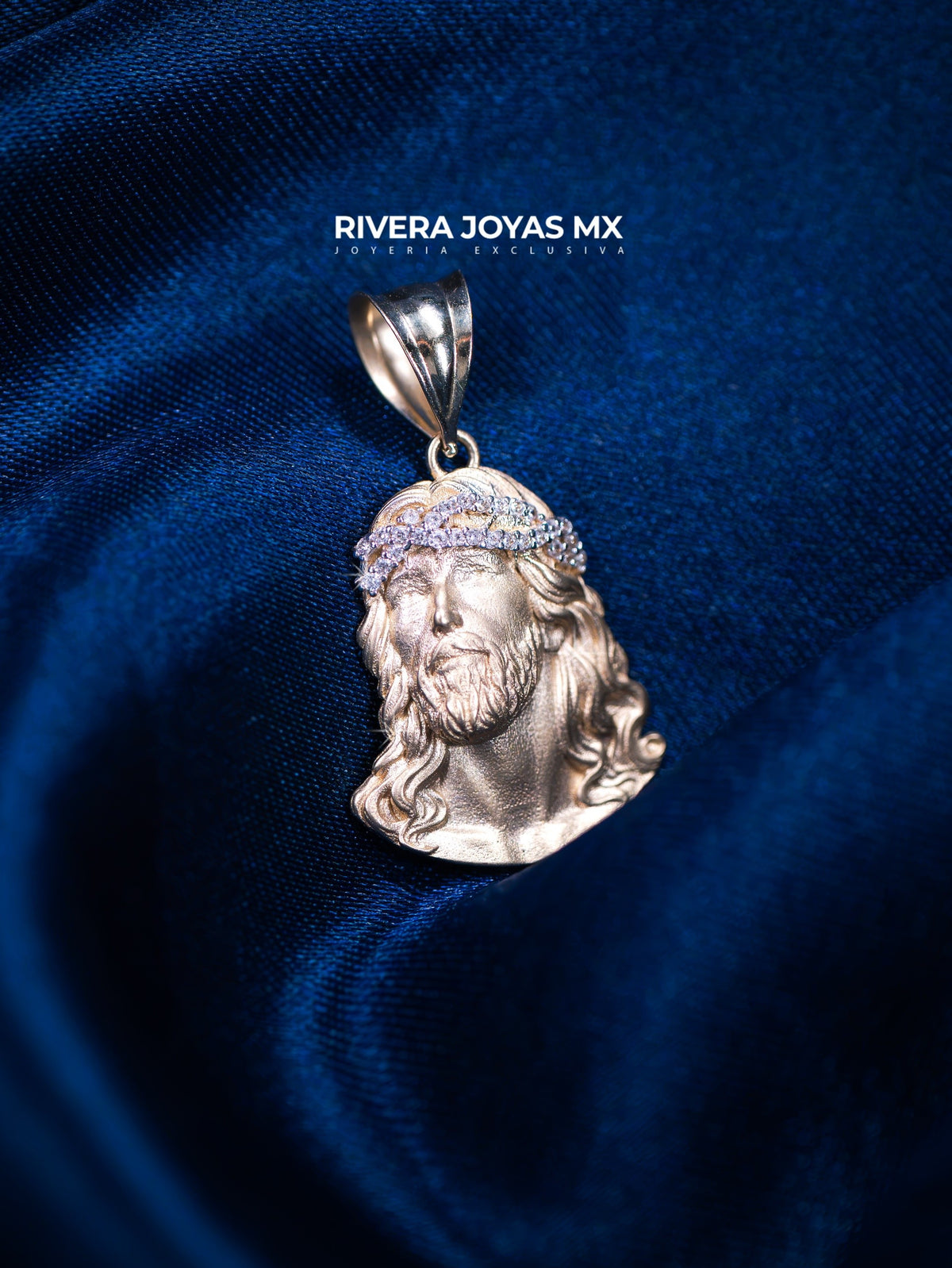 Dije divino rostro pequeño con Zirconias suizas 10k