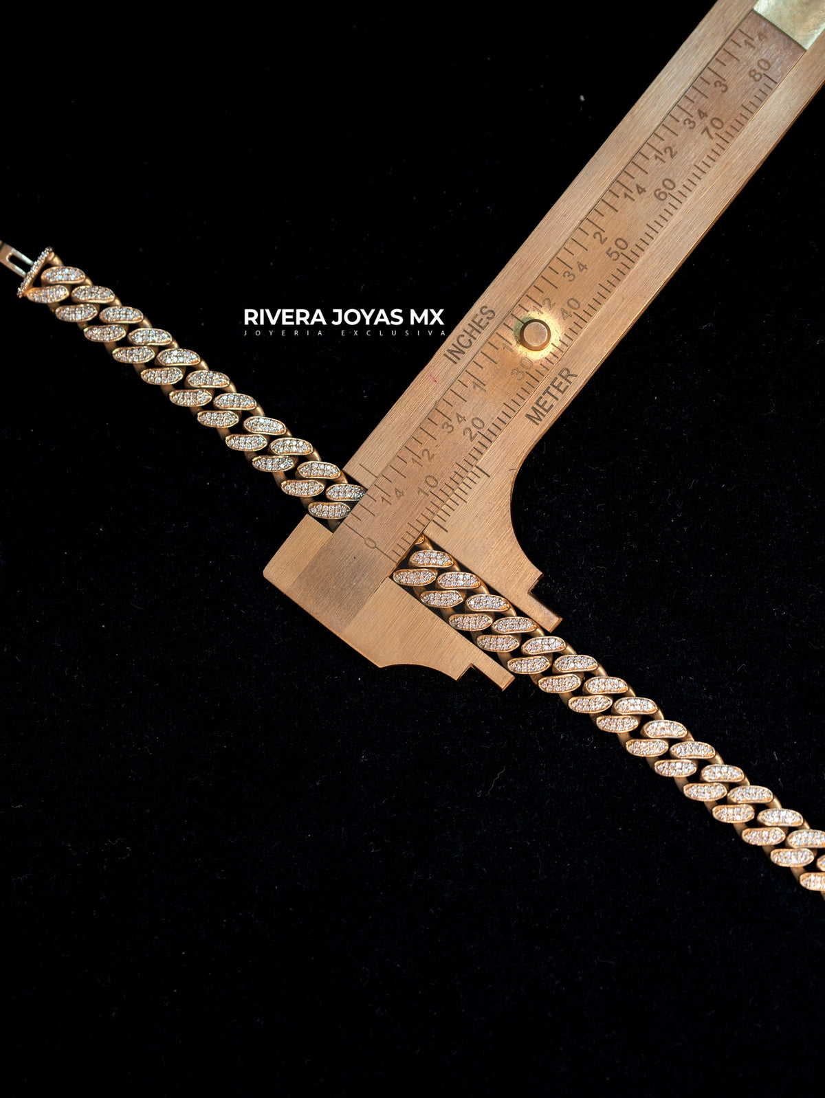 Pulso Cubano con Diamantes Naturales en Oro 14K