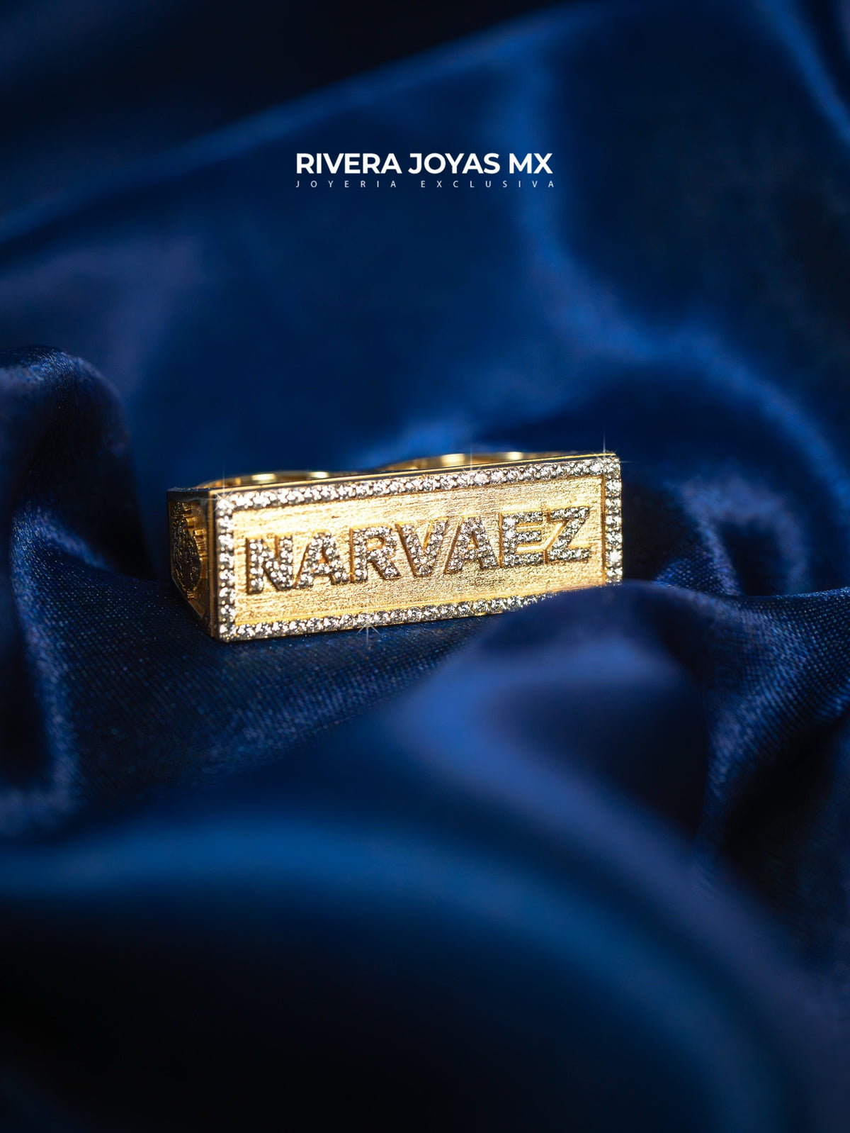 Anillo doble con placa personalizada full piedra 10k