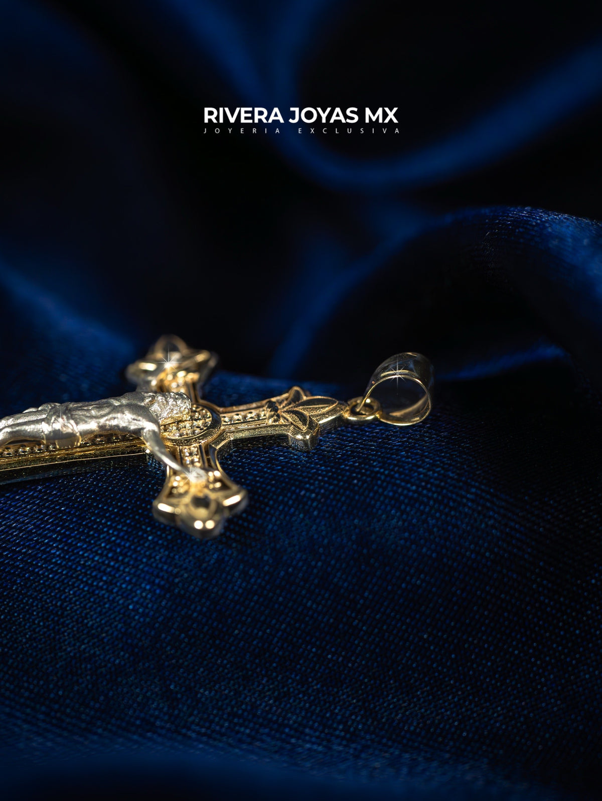 Dije de Cruz con Cristo rodizado 10k