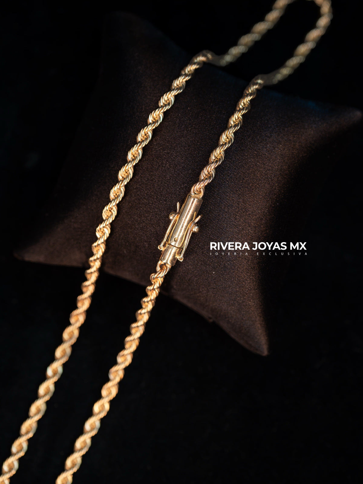 Cadena Torzal en Oro Sólido 10K con Broche Cilíndrico y seguros de ochos 4 mm
