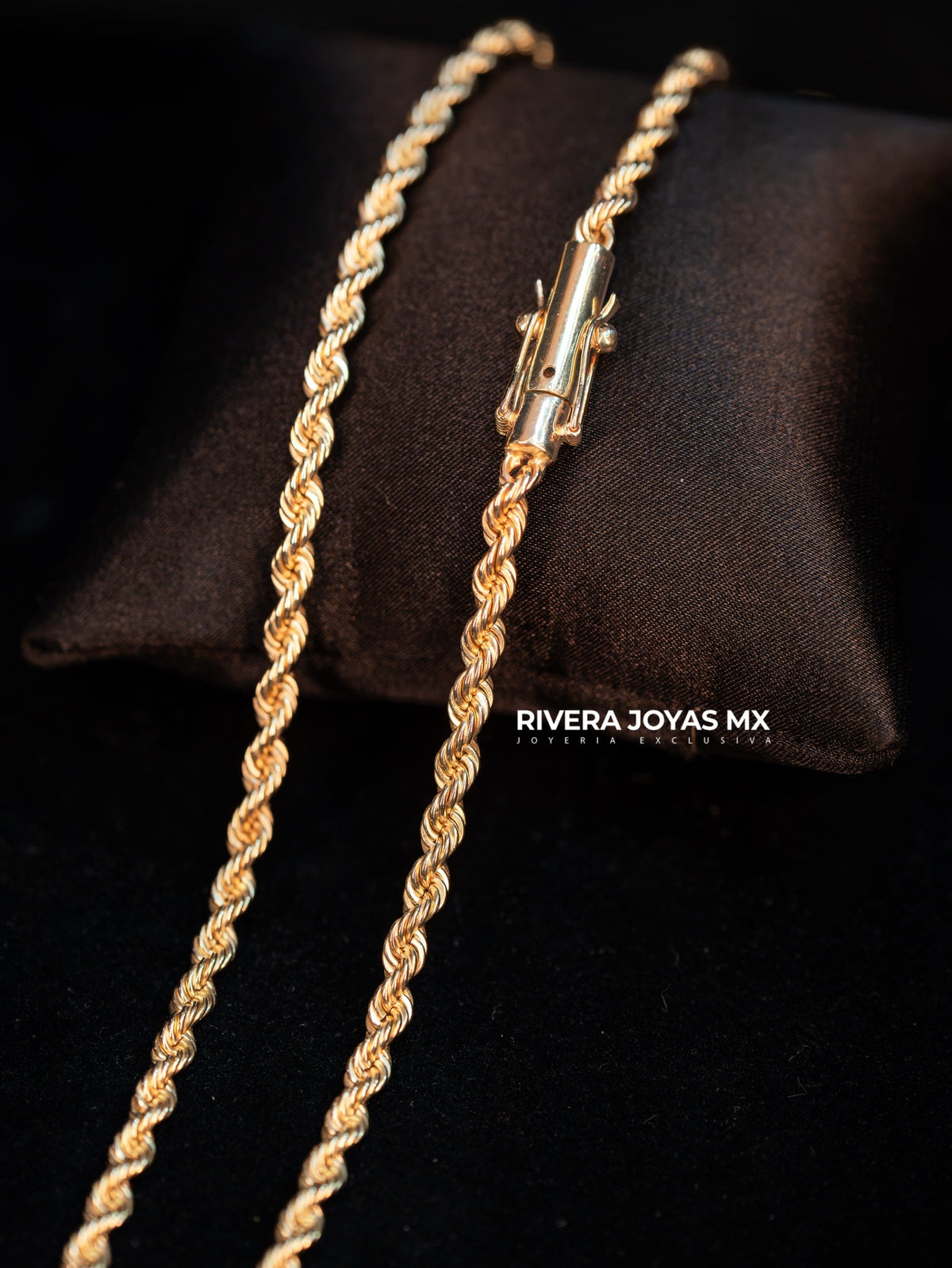 Cadena Torzal en Oro Sólido 10K con Broche Cilíndrico y seguros de ochos 4 mm