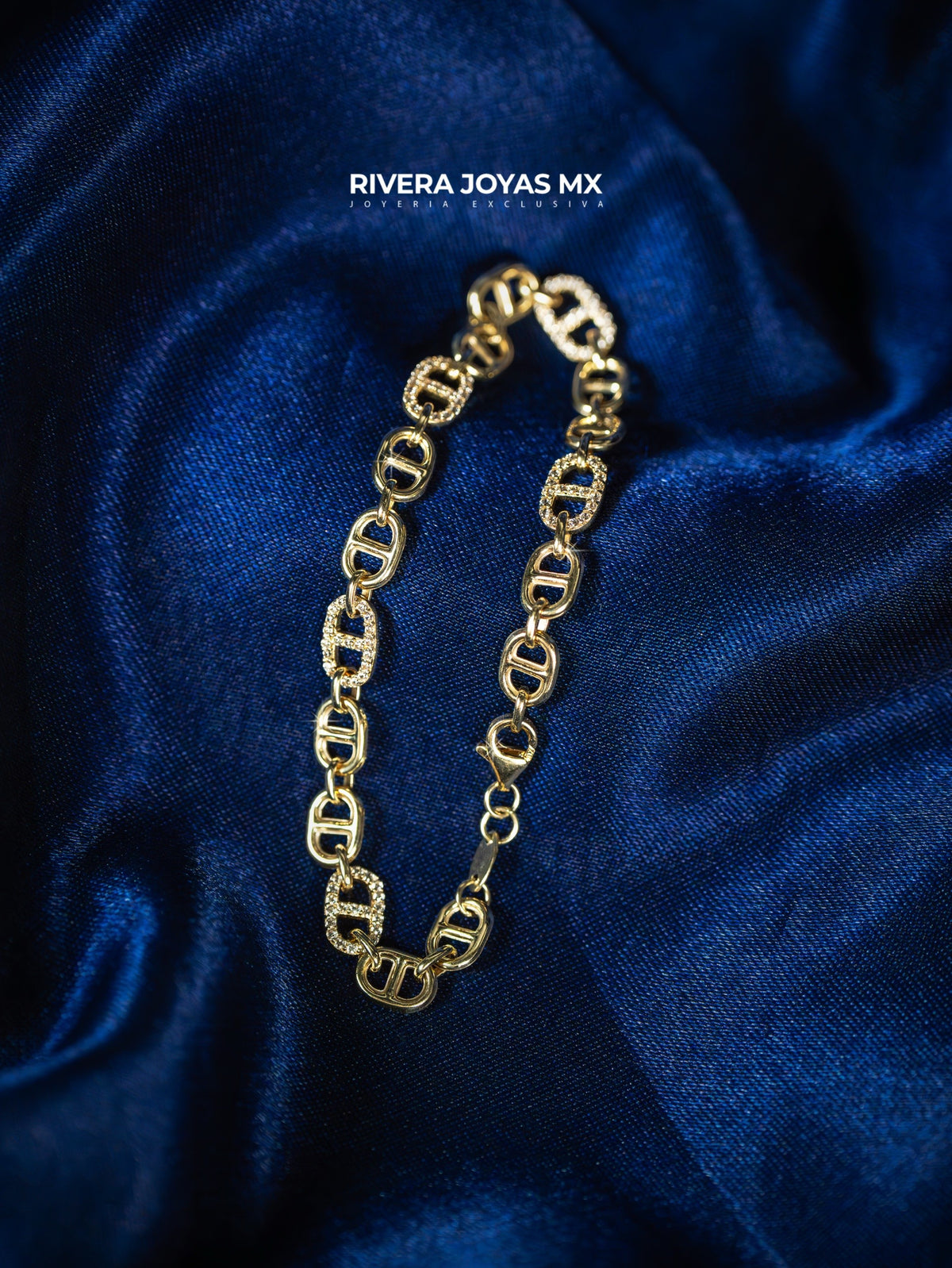 Pulso tipo Gucci con zirconias blancas 10k