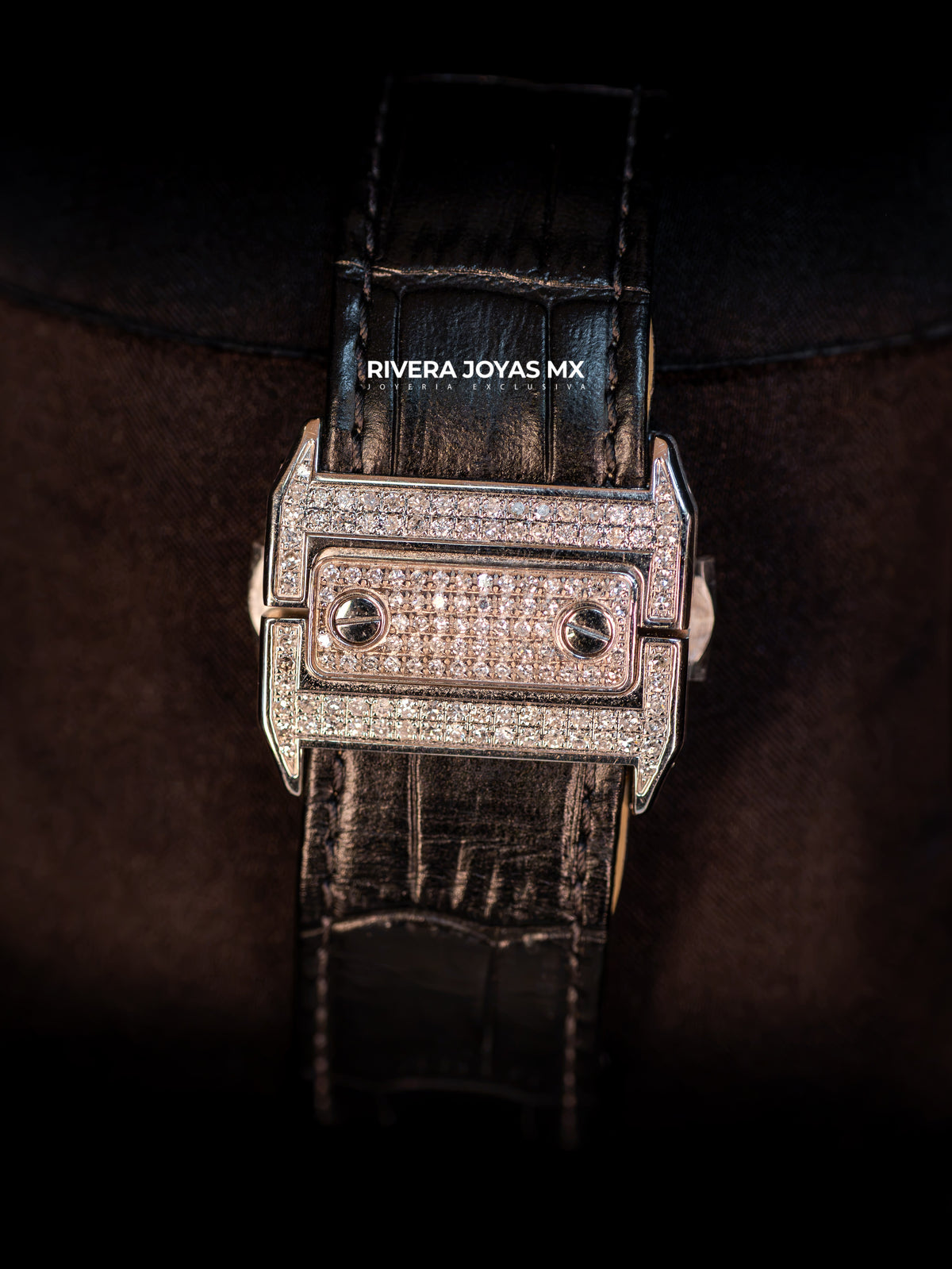 Reloj Cartier Santos XL correa negra full Iced 2026