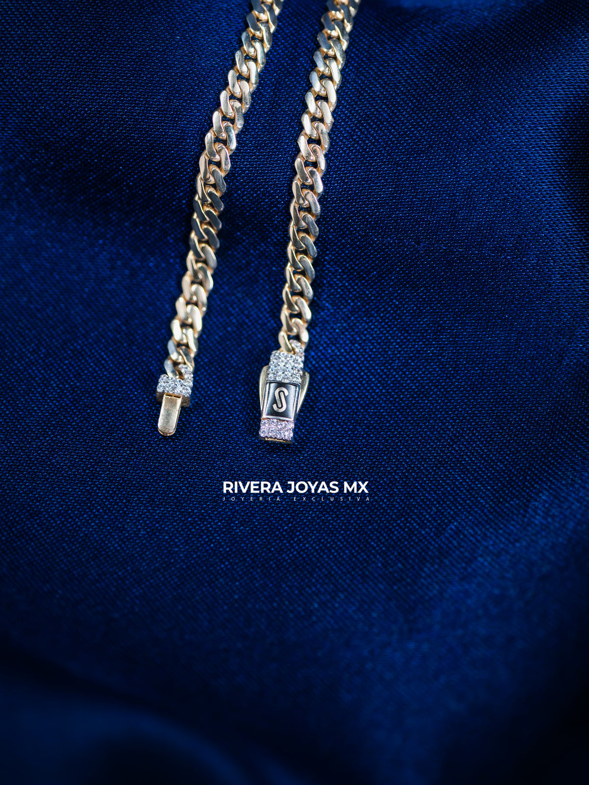 Pulso tejido Classic con broche Swarovski blanco redondo 4 mm