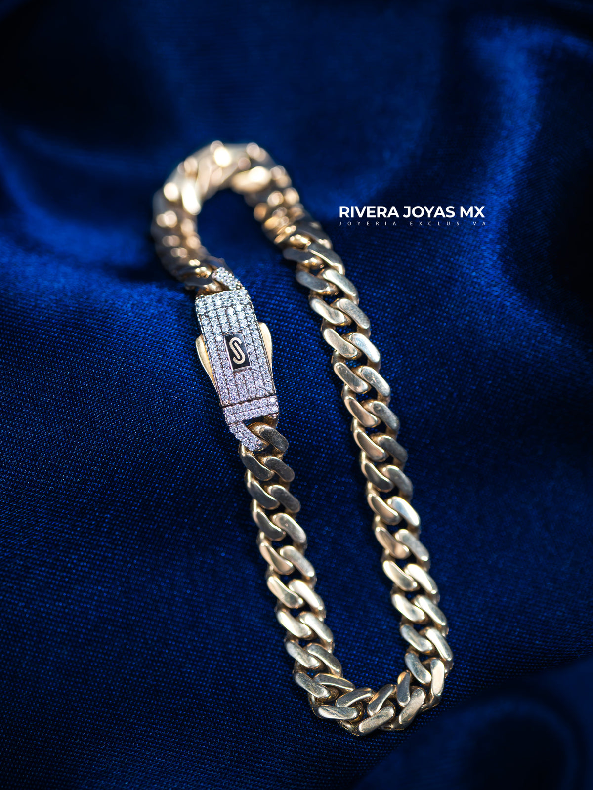 Pulso tejido Classic 8 mm con broche Swarovski blanco redondo